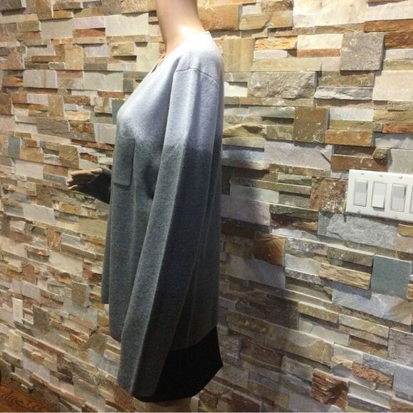 EMPORIO ARMANI Sweater - Picture 5 of 10